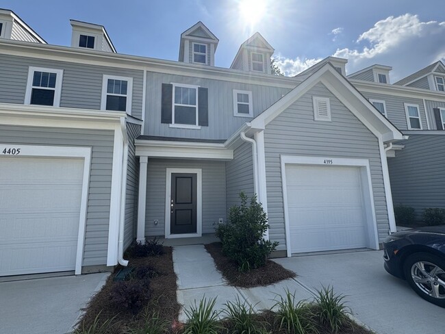 property at 4395 Mountain Ball Ln