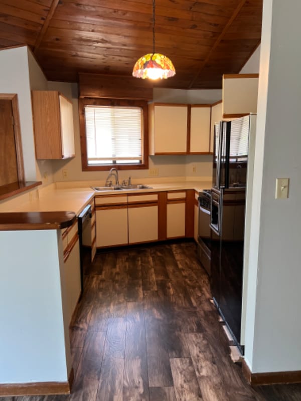 284 Knoll Dr in Bristol, VA - Building Photo - Building Photo