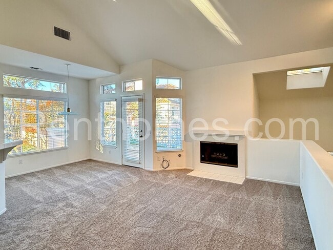 12640 Springbrook Dr in San Diego, CA - Building Photo - Building Photo