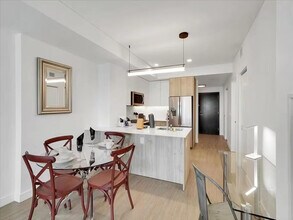 817 N 6th St, Unit ID1047102P in Phoenix, AZ - Foto de edificio - Building Photo