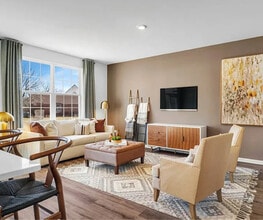 1757 Baler Ave in Aurora, IL - Foto de edificio - Building Photo