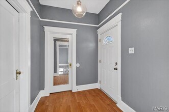 221 Lebanon Ave in Belleville, IL - Building Photo - Building Photo