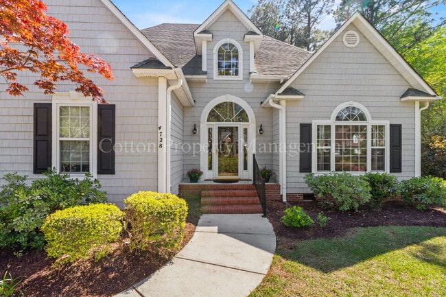 property at 4728 Wedgefield Dr