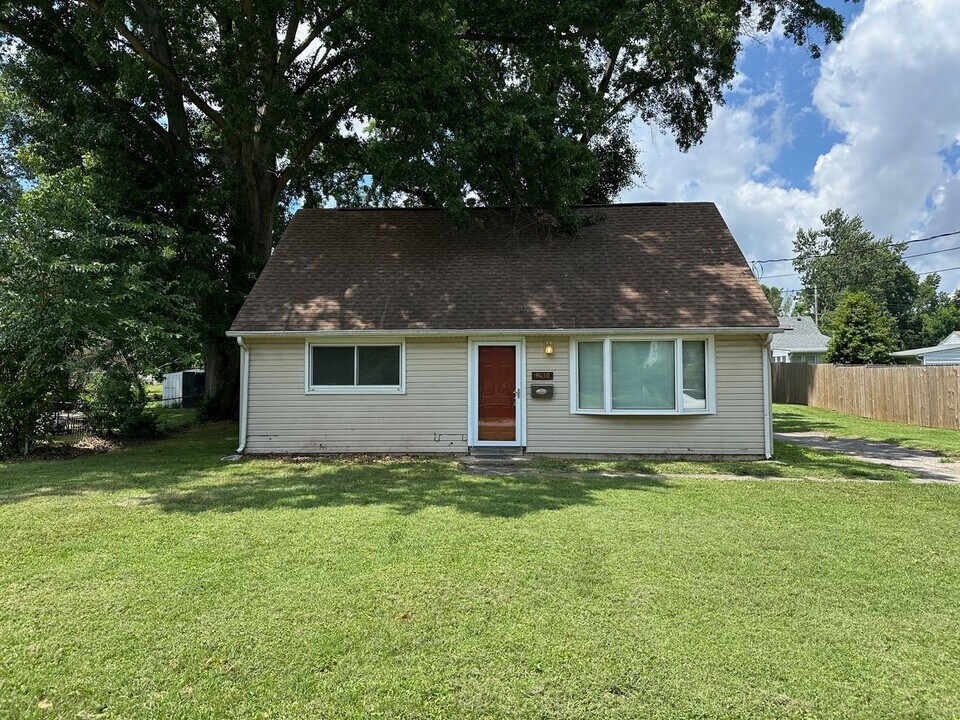 9410 Cavalcade Ave in Louisville, KY - Building Photo