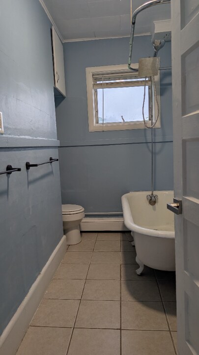 472 Burgess St in Berlin, NH - Building Photo