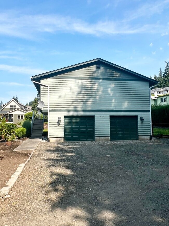 26255 Iowa Ave NE in Kingston, WA - Building Photo - Building Photo