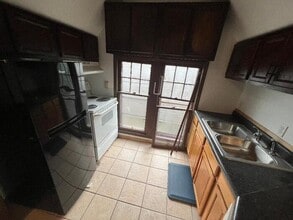 720 S Park St in Kalamazoo, MI - Building Photo - Building Photo