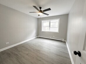 4300 N Keystone Ave in Chicago, IL - Building Photo - Building Photo