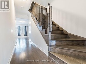 215 Provident Wy in Hamilton, ON - Building Photo - Building Photo