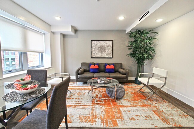 3835 Main St-Unit -304 in Kansas City, MO - Building Photo - Building Photo