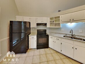5704 Ingleside Dr in Horn Lake, MS - Building Photo - Building Photo