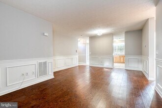 747 Heather Stone Loop in Glen Burnie, MD - Building Photo - Building Photo