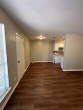 4805 Teri Rd in Austin, TX - Building Photo - Building Photo