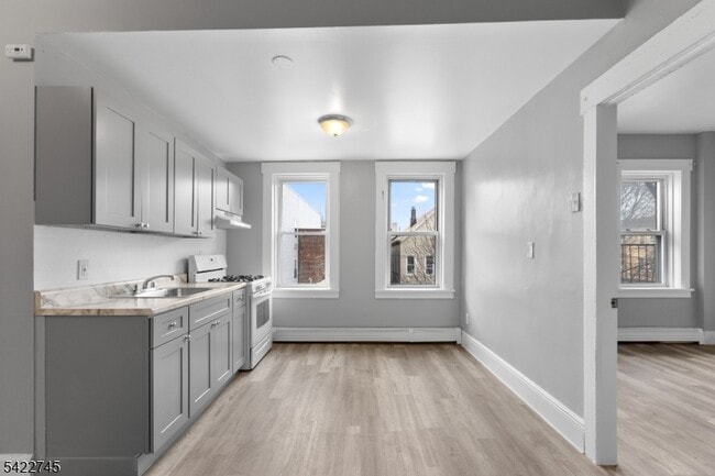 101 Burgess Pl in Passaic, NJ - Building Photo - Building Photo