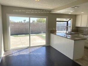 5265 Jasmine St in San Bernardino, CA - Foto de edificio - Building Photo