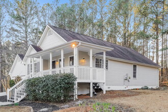 55 Broadlands Dr in White, GA - Building Photo - Building Photo