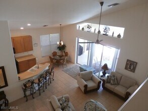 9044 Shadow Glen Way in Ft. Myers, FL - Building Photo - Building Photo