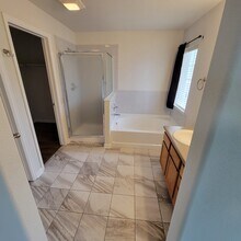 3776 Ponderosa Ct, Unit 5 in Evans, CO - Foto de edificio - Building Photo