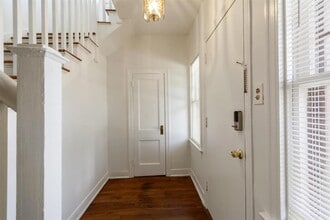 1214 E 52nd St in Austin, TX - Building Photo - Building Photo