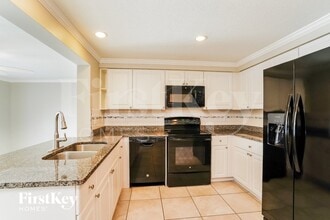 6719 Overlook Dr in Ft. Myers, FL - Building Photo - Building Photo