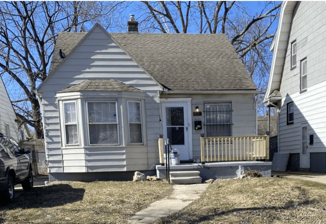property at 9187 Mendota St