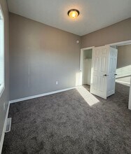 1724 Ave A in Council Bluffs, IA - Building Photo - Building Photo