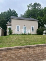 1129 Barland St in Eau Claire, WI - Building Photo