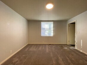 204 N Dill St in Muncie, IN - Building Photo - Building Photo