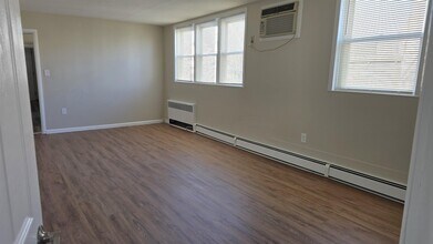 667 Broadway in Bayonne, NJ - Building Photo - Building Photo