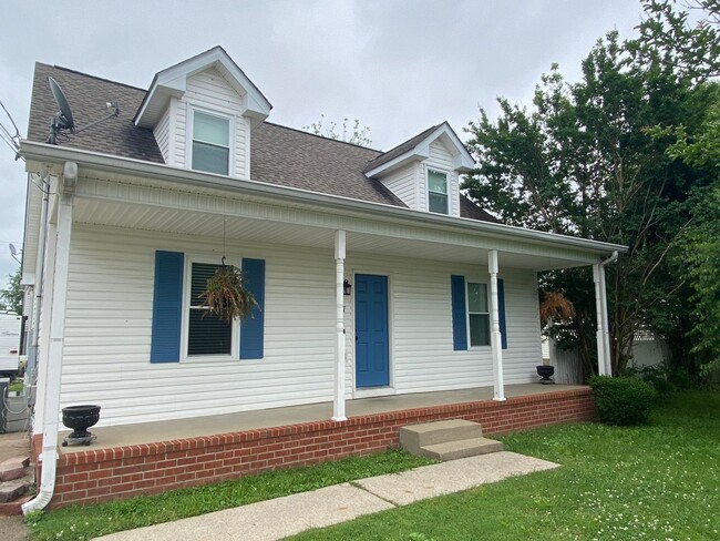 property at 607 N Greenwood Ext