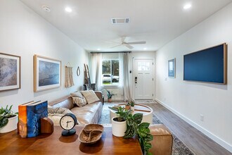 1613 Berene Ave, Unit SI ID1501454P in Austin, TX - Building Photo - Building Photo