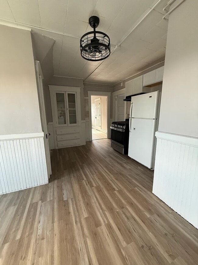 317 Clinton St in New Britain, CT - Building Photo - Building Photo