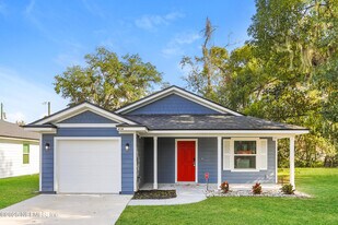 416 Palm St in Green Cove Springs, FL - Building Photo