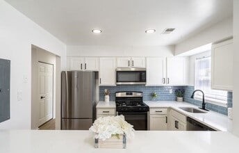 Middlebrooke Apartments in Westminster, MD - Building Photo - Building Photo