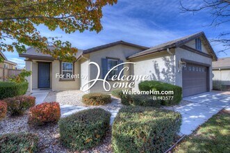 10775 Cedar Rock Dr in Reno, NV - Building Photo - Building Photo