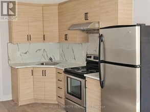 81 Beaconsfield Ave in Brampton, ON - Building Photo - Building Photo