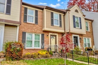 44 Robin Ridge Ct in Parkville, MD - Building Photo - Building Photo