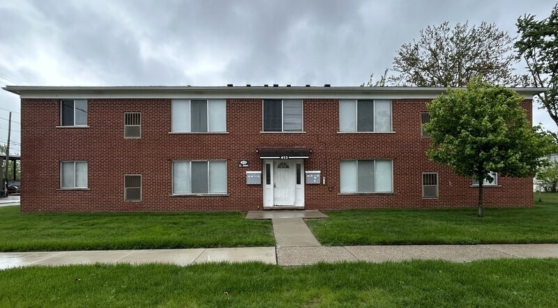413 St John St in Wyandotte, MI - Building Photo