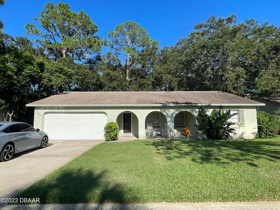 261 Manhattan Way in Port Orange, FL - Building Photo