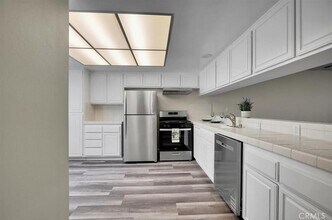 1214 S Alma St in Los Angeles, CA - Building Photo - Building Photo