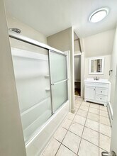 121 Day St, Unit 3 in Fitchburg, MA - Building Photo - Building Photo