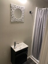 1210 Rocky Rd in Lawrenceville, GA - Foto de edificio - Building Photo