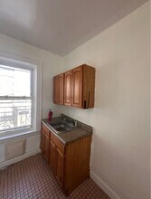169 S Clinton St in East Orange, NJ - Building Photo - Building Photo