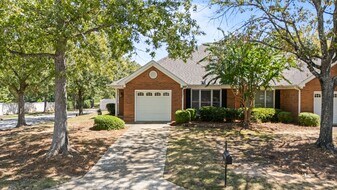 1623 Wellington St in Auburn, AL - Building Photo