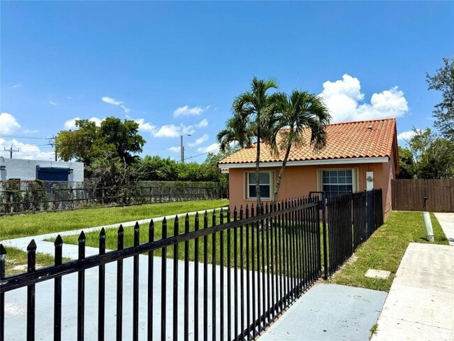20751 NW 30th Ct