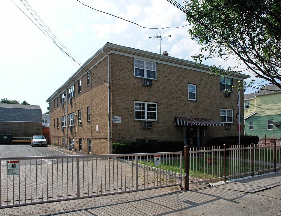 166 Belmont Ave in Belleville, NJ - Building Photo