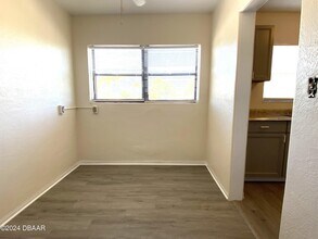 407 University Blvd-Unit -3 in Daytona Beach, FL - Building Photo - Building Photo