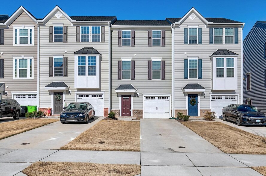 6517 Pathfinder Wy in Raleigh, NC - Building Photo