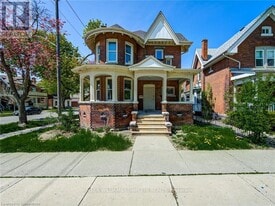 200 Park Ave in Brantford, ON - Building Photo