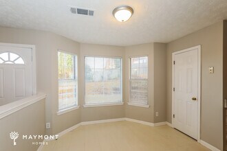 2810 Mill Lake Way in Morrow, GA - Foto de edificio - Building Photo